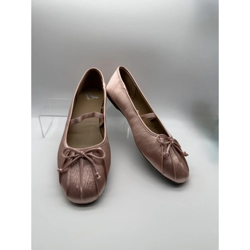 Report Women's Sz 11 Pink Ballet Flats Satin Fabric NWOB Balletcore Coquette